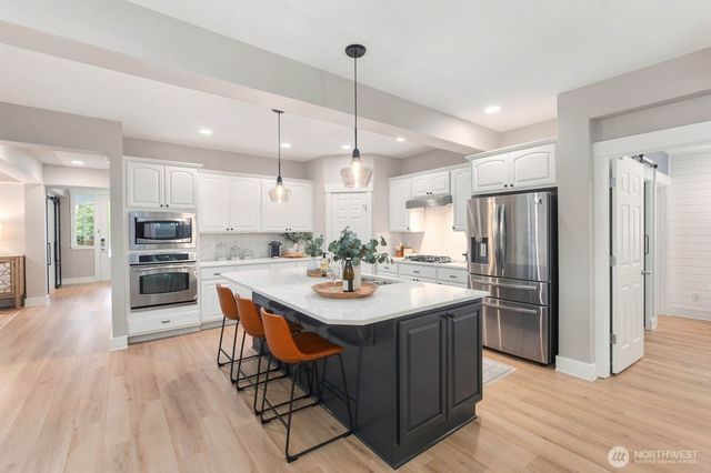 7324 225th Avenue Ct E, Buckley, WA 98321