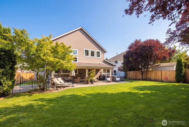 7324 225th Avenue Ct E, Buckley, WA 98321