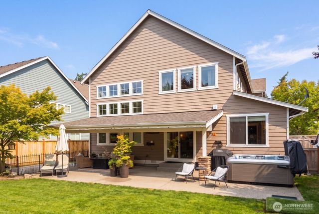 7324 225th Avenue Ct E, Buckley, WA 98321