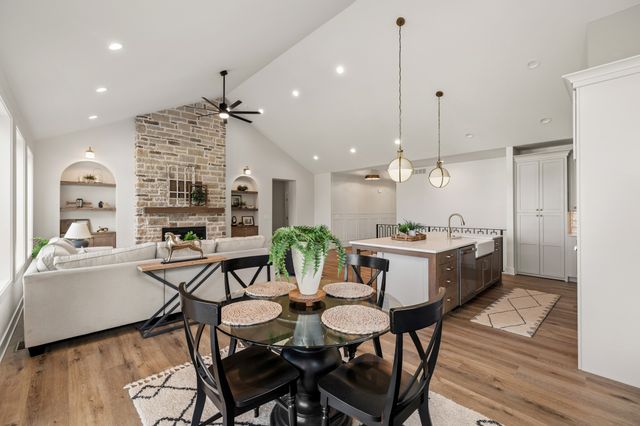 1410 NW Alderleaf Drive, Waukee, IA 50263