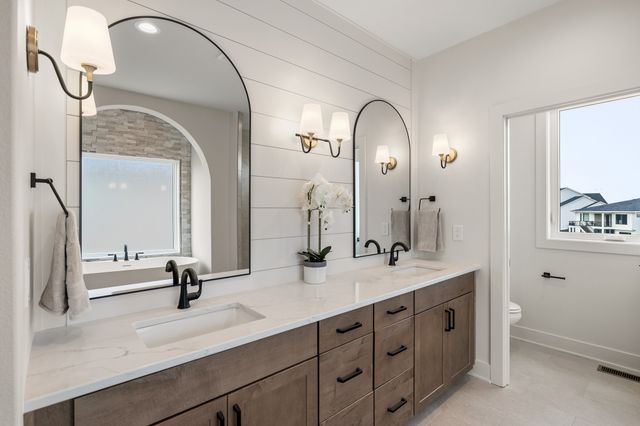 1410 NW Alderleaf Drive, Waukee, IA 50263
