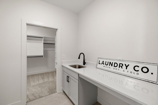 1410 NW Alderleaf Drive, Waukee, IA 50263