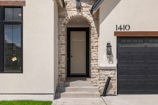 1410 NW Alderleaf Drive, Waukee, IA 50263