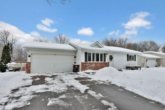 30125 Ridgewood Avenue, Shafer, MN 55074