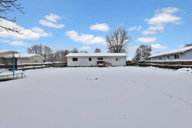 30125 Ridgewood Avenue, Shafer, MN 55074