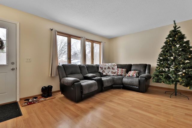 30125 Ridgewood Avenue, Shafer, MN 55074