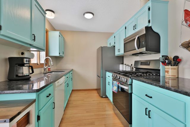 30125 Ridgewood Avenue, Shafer, MN 55074