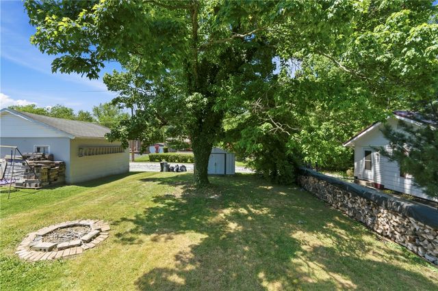 1447 5th St, Harrison Twp, PA 15065