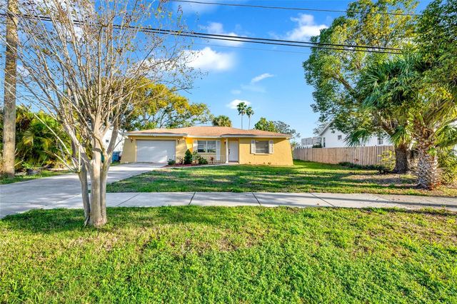 124 CRYSTAL BEACH AVENUE, Crystal Beach, FL 34681