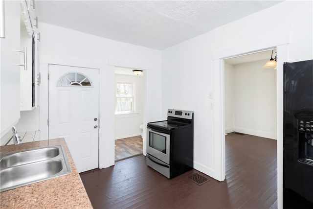 124 S PHILADELPHIA Street, Dayton, OH 45403