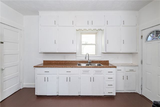 124 S PHILADELPHIA Street, Dayton, OH 45403