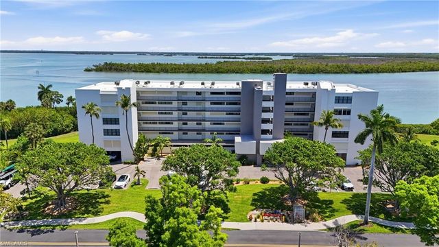4223 Bay Beach LN 4F, Fort Myers Beach, FL 33931