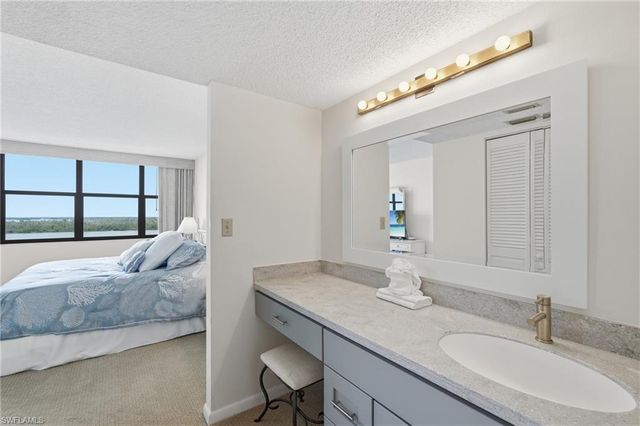 4223 Bay Beach LN 4F, Fort Myers Beach, FL 33931