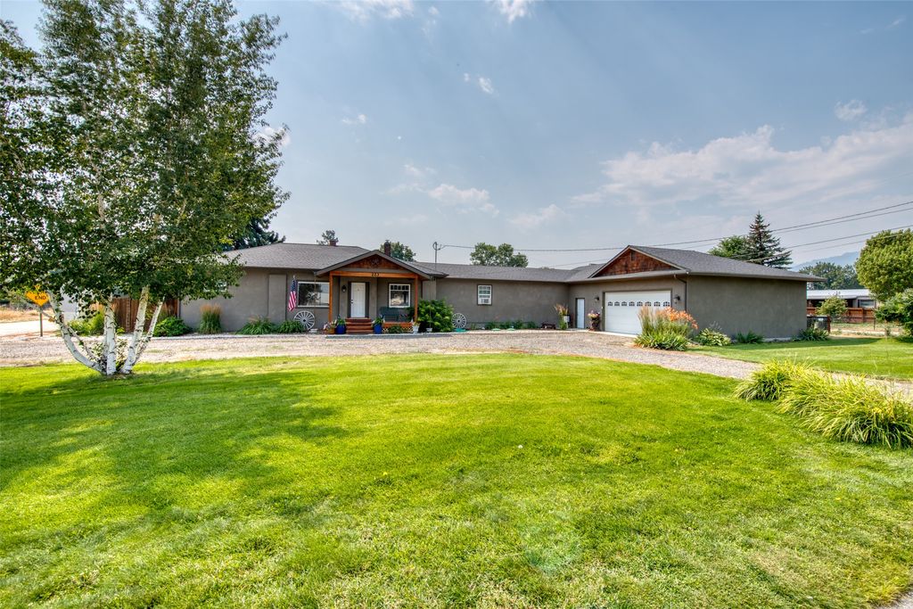 223 E Ravalli Street, Hamilton, MT 59840 photo 2