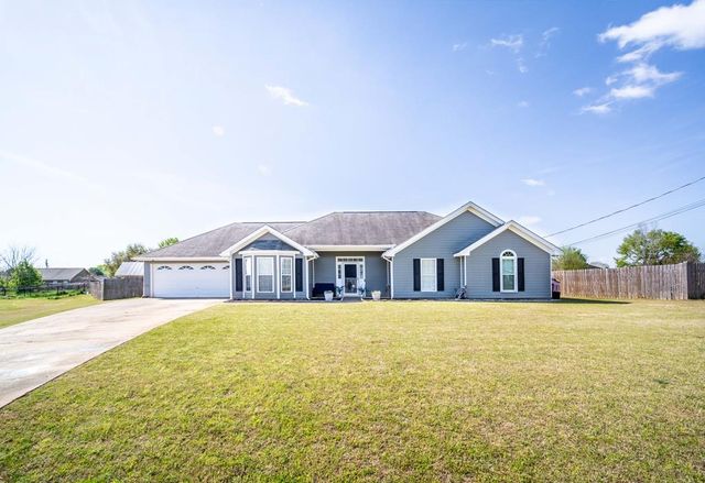 28 Whippoorwill Lane, Fort Mitchell, AL 36856