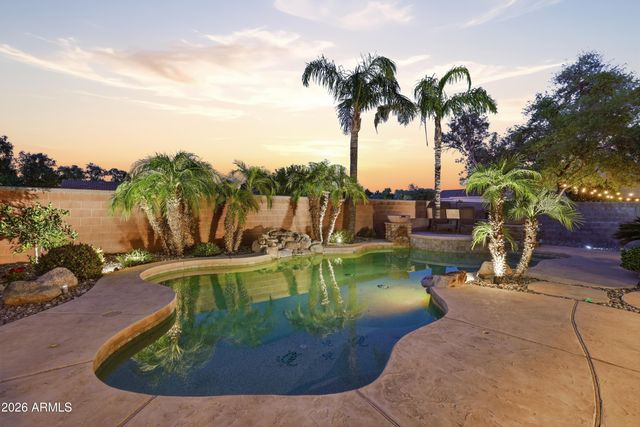 2004 E CANYON Place, Chandler, AZ 85249