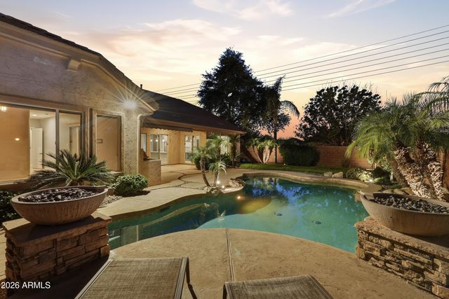 2004 E CANYON Place, Chandler, AZ 85249