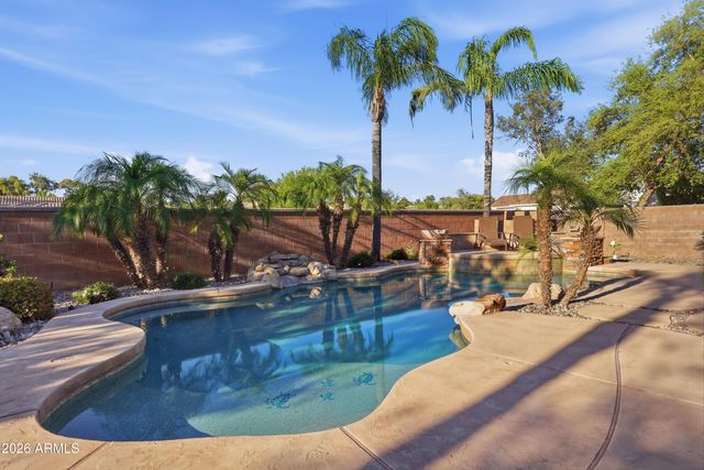 2004 E CANYON Place, Chandler, AZ 85249