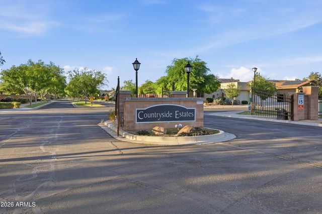 2004 E CANYON Place, Chandler, AZ 85249