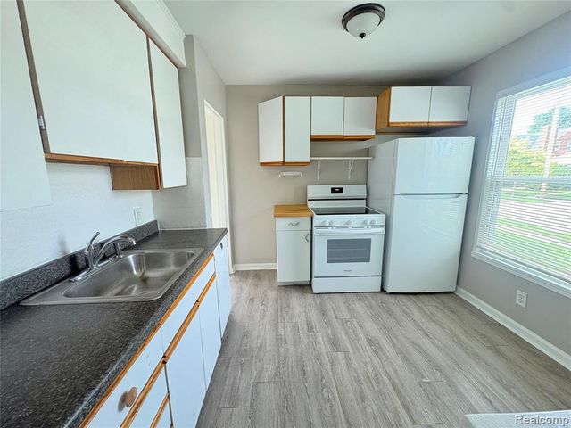 7574 Timken Avenue, Warren, MI 48091