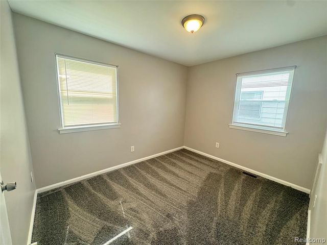 7574 Timken Avenue, Warren, MI 48091
