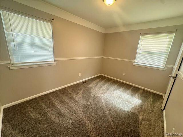 7574 Timken Avenue, Warren, MI 48091