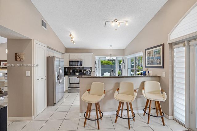 16322 SW 76th St, Miami, FL 33193