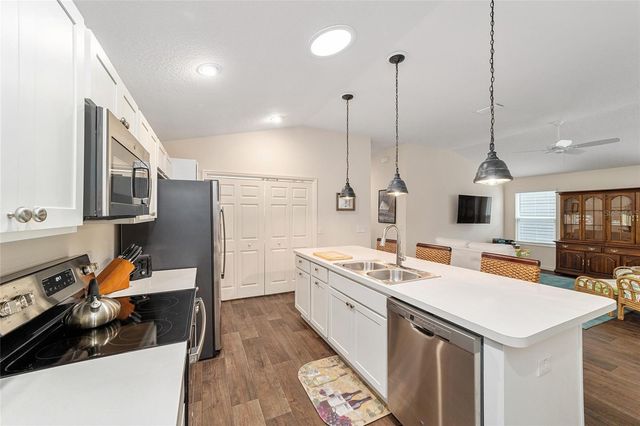 972 GREG TERRACE, The Villages, FL 32163