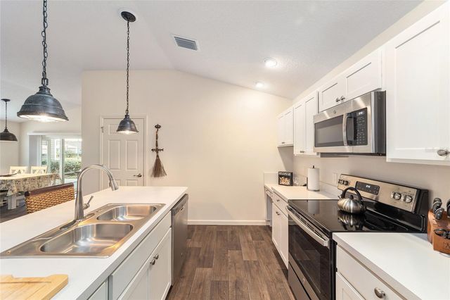 972 GREG TERRACE, The Villages, FL 32163