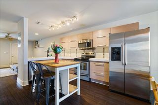 1101 Grove BLVD 203, Austin, TX 78741