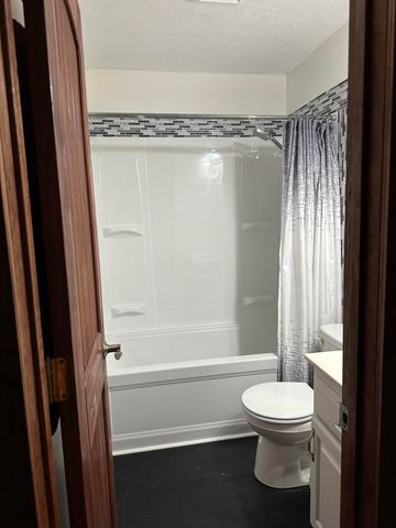 428 North Olive Street, Marshfield, MO 65706
