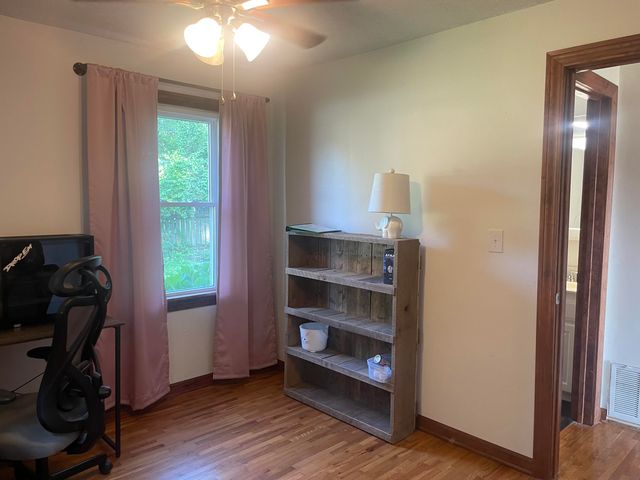428 North Olive Street, Marshfield, MO 65706