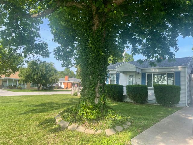428 North Olive Street, Marshfield, MO 65706