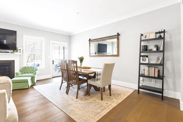 26 Southfield Ln 26, Sherborn, MA 01770