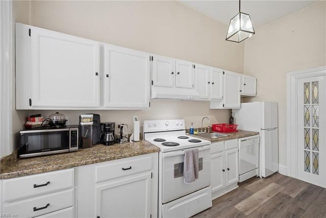 367 Middle ST, Portsmouth, VA 23704