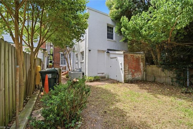 367 Middle ST, Portsmouth, VA 23704