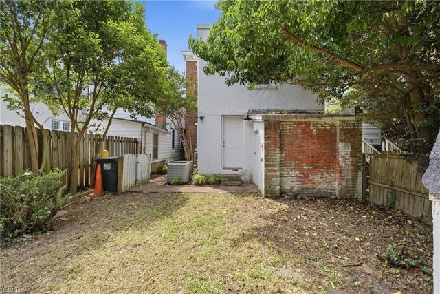 367 Middle ST, Portsmouth, VA 23704