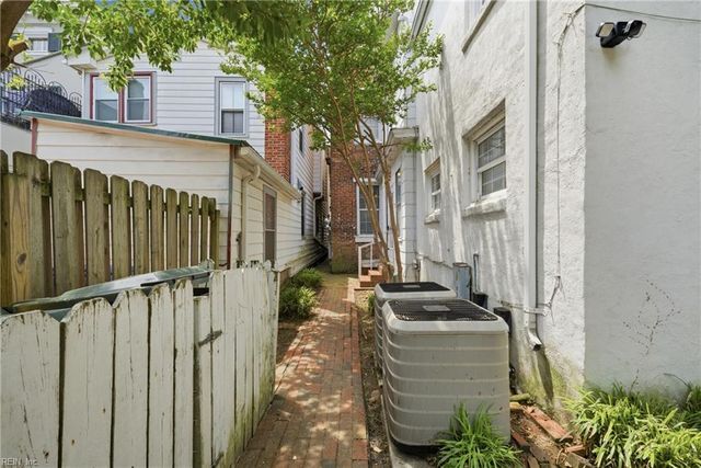 367 Middle ST, Portsmouth, VA 23704