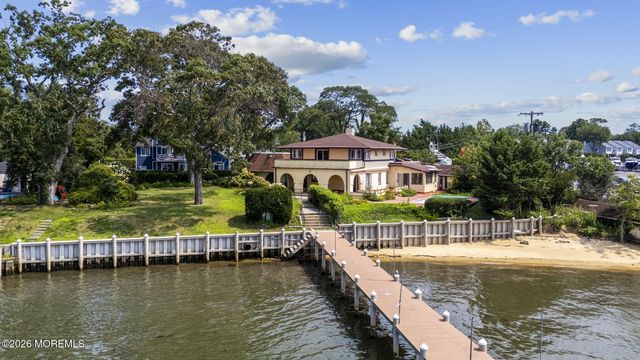 909 River Oaks Lane, Point Pleasant, NJ 08742