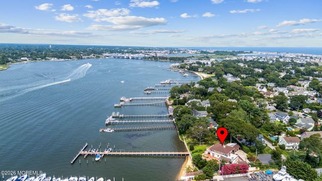 909 River Oaks Lane, Point Pleasant, NJ 08742
