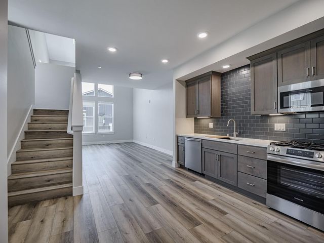 111 Aptos Village Way 4, Aptos, CA 95003