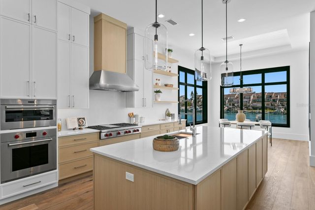 500 BARCELONA DRIVE, St Petersburg, FL 33715