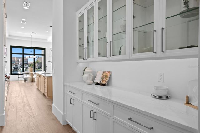 500 BARCELONA DRIVE, St Petersburg, FL 33715