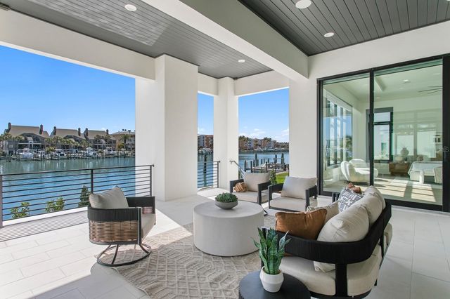 500 BARCELONA DRIVE, St Petersburg, FL 33715