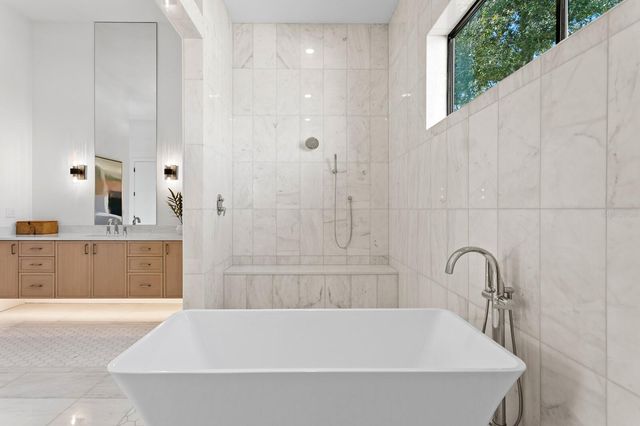 500 BARCELONA DRIVE, St Petersburg, FL 33715