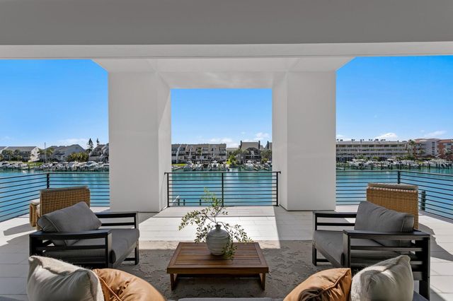 500 BARCELONA DRIVE, St Petersburg, FL 33715