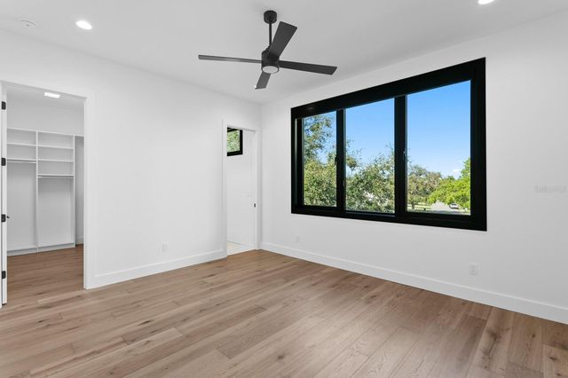 500 BARCELONA DRIVE, St Petersburg, FL 33715