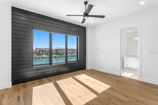 500 BARCELONA DRIVE, St Petersburg, FL 33715