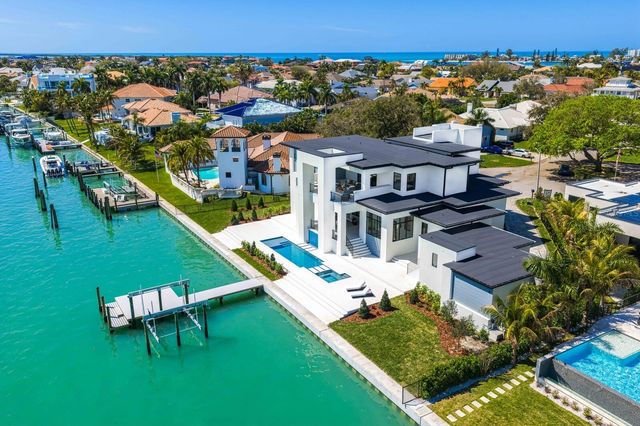 500 BARCELONA DRIVE, St Petersburg, FL 33715