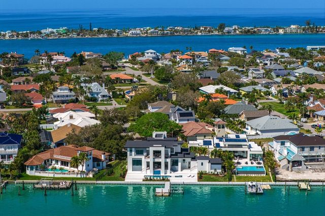 500 BARCELONA DRIVE, St Petersburg, FL 33715